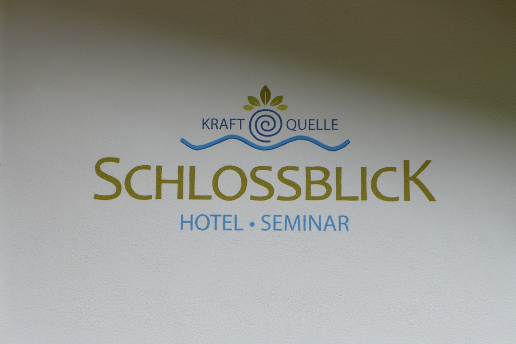 Name:  schloss Blick Hotel Kufstein   P1000990.jpg
Views: 10564
Size:  144.2 KB