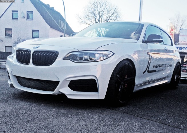 Name:  M135i to M235i front facia    BMW-1er-F20-F21-Front-Umbau-2er-F22-Design-Tuning-Individual-Car-C.jpg
Views: 18428
Size:  95.3 KB