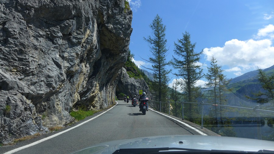 Name:  Furka Pass  P1080556.jpg
Views: 5142
Size:  189.9 KB