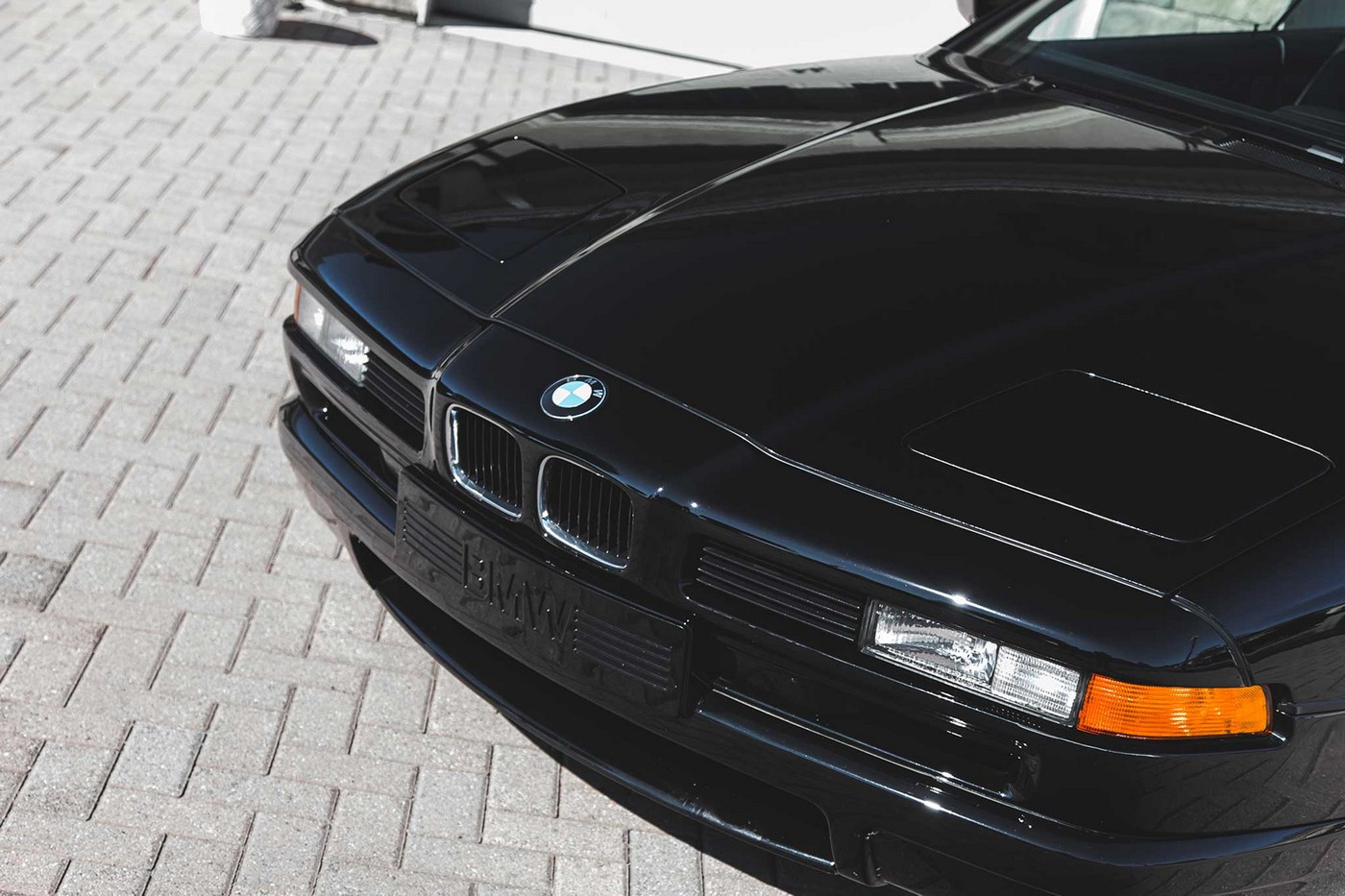 Name:  1994-BMW-850CSi-front-end.jpg
Views: 3879
Size:  248.7 KB
