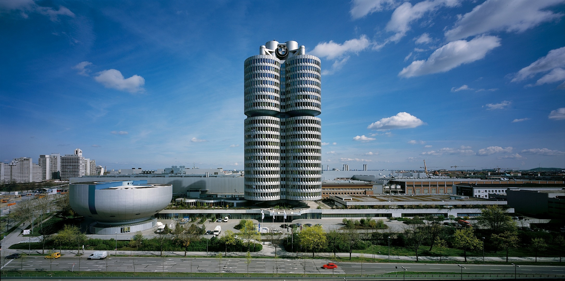 Name:  bmw-s-tower-and-museum-in-munich-celebrate-40-years-of-existence-63145_1.jpg
Views: 3499
Size:  1.72 MB