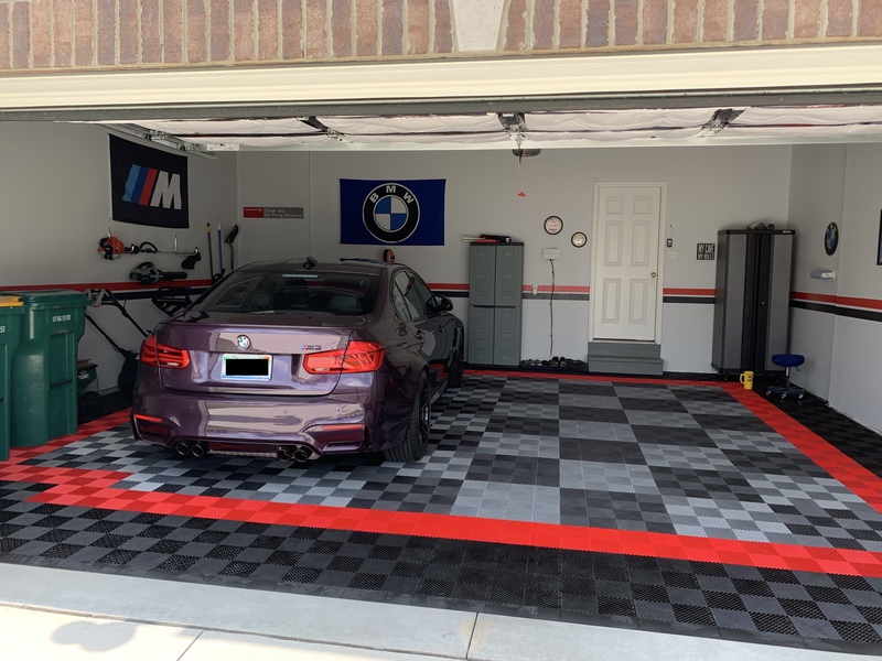 Name:  garage_and_car_800x600.jpg
Views: 1592
Size:  200.4 KB