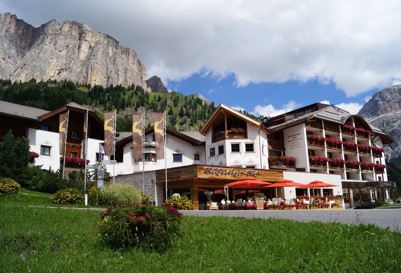 Name:  Sella  Hotel Kolfuschgerhof     10499343_704382849598048_534667051736844303_o.jpg
Views: 26051
Size:  155.6 KB