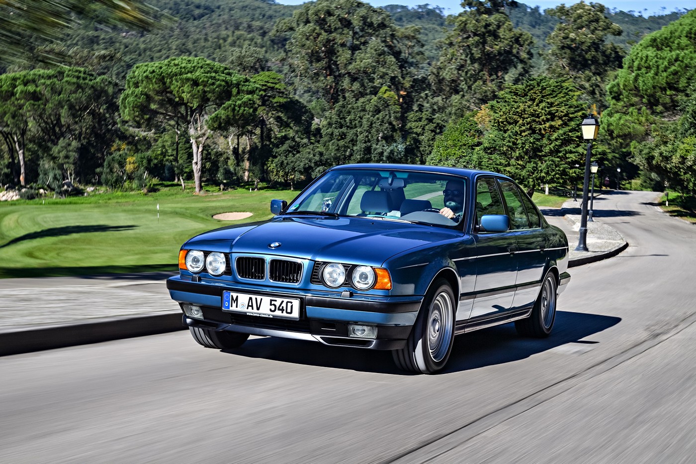 Name:  bmw_540i_11.jpg
Views: 4269
Size:  432.9 KB