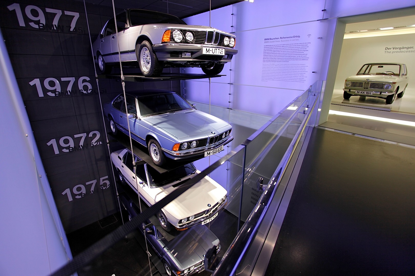 Name:  bmw-s-tower-and-museum-in-munich-celebrate-40-years-of-existence-1080p-21.jpg
Views: 3764
Size:  398.7 KB