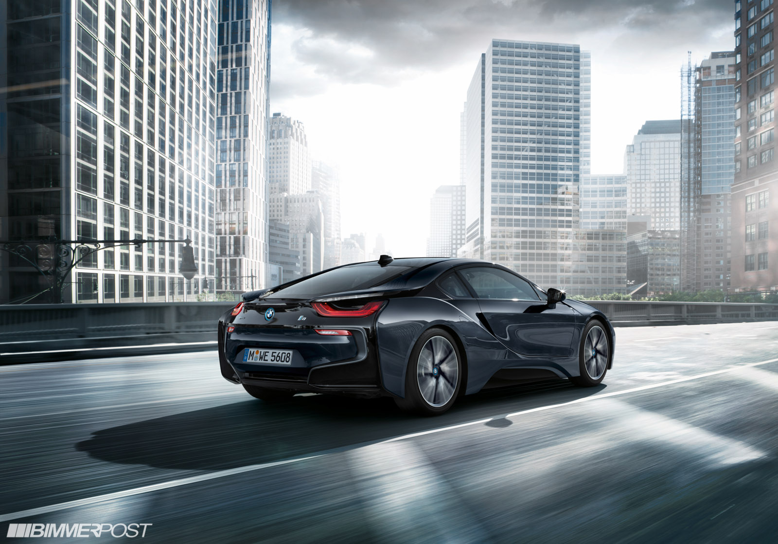 Name:  P90231436_highRes_the-new-bmw-i8-proto.jpg
Views: 9600
Size:  377.3 KB